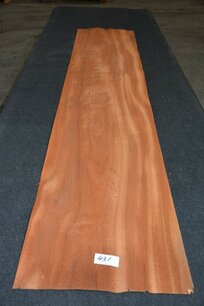 Mahonie Khaya Ivorensis Furnier 254 x 52 cm | 0.6mm | 1,321m² Mahonie Khaya Ivorensis Furnier 254 x 52 cm | 0.6mm | 1,321m²