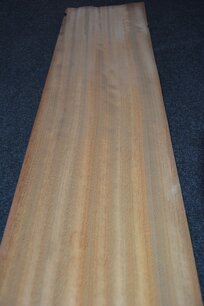 Iroko Furnier 230 x 20-23 cm | 0.6mm | 0,495m2 Iroko Furnier 230 x 20-23 cm | 0.6mm | 0,495m2