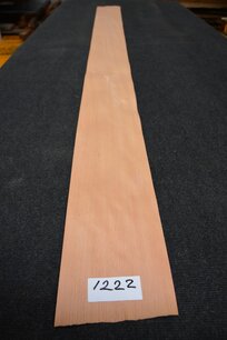 Buchenholz Furnier 223 x 18 cm | 0.6mm | 0,401m² Buchenholz Furnier 223 x 18 cm | 0.6mm | 0,401m²