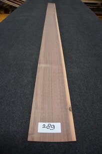 Amerikanischer Nussbaum Furnier 210 x 14-11 cm | 0.6mm |0,263m² Amerikanischer Nussbaum Furnier 210 x 14-11 cm | 0.6mm |0,263m²