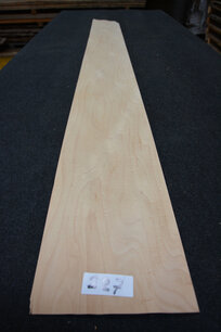 Ahorn Furnier 220 x 20-24cm | 0.6mm | 0,484m² Ahorn Furnier 220 x 20-24cm | 0.6mm | 0,484m²